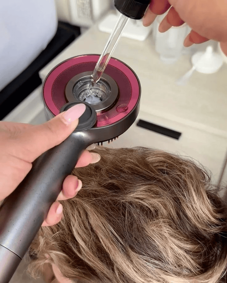 LumiGrow Pro – Therapeutic Scalp Massager